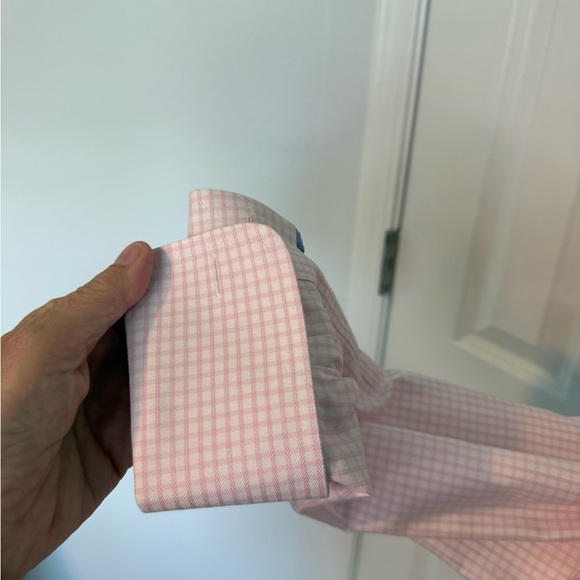 Elegant Pink Dress Shirt for Men - Picture 4 of 7
